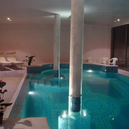 Villa D'epoca Sul Di Garda Con Piscina Interna E Parco Con Laghetto *